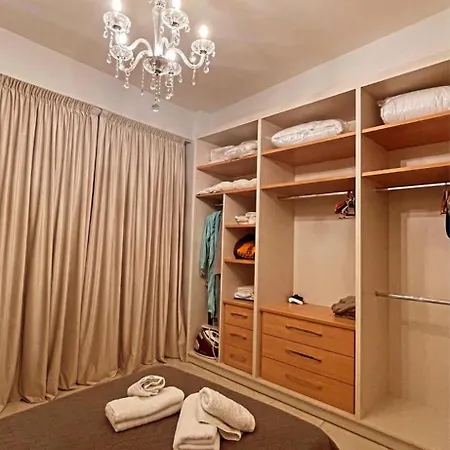 Villa Luxurious